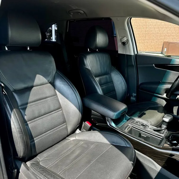 Kia Sorento — фото 16