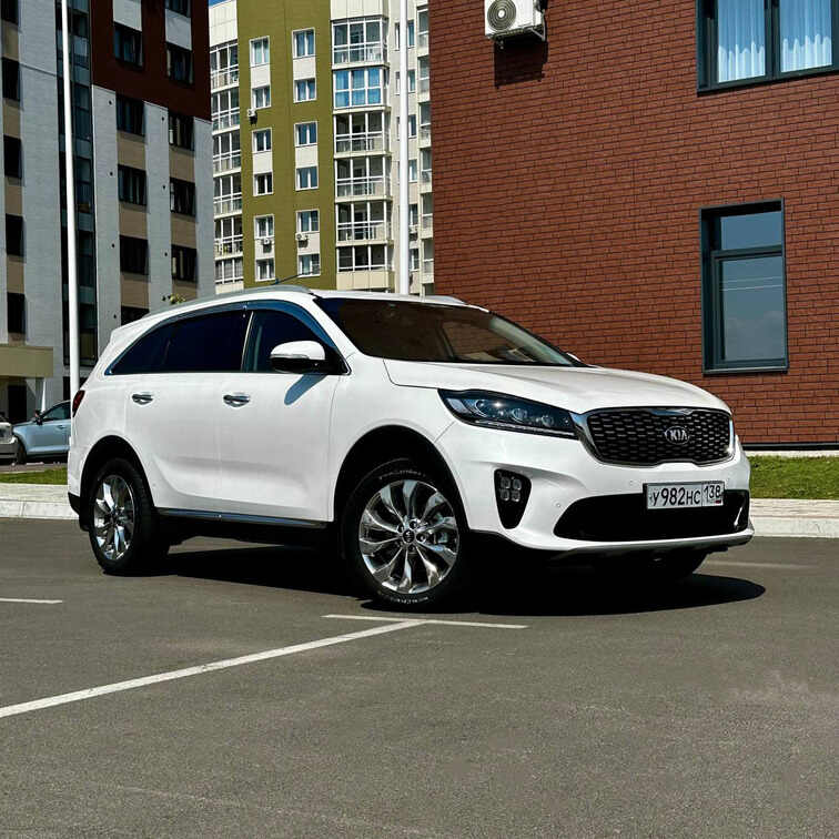 Kia Sorento — фото 1