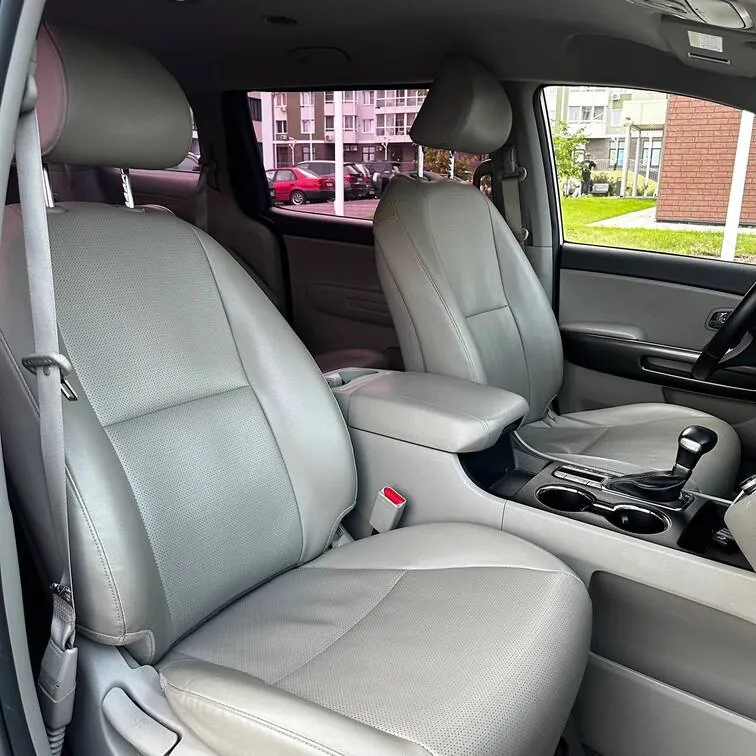 Kia Carnival 872 — фото 13