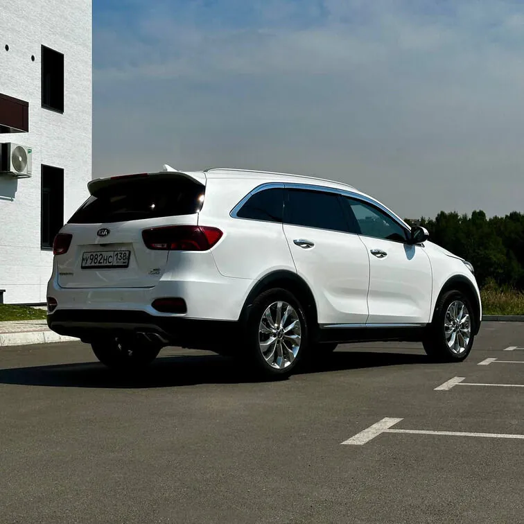 Kia Sorento — фото 4
