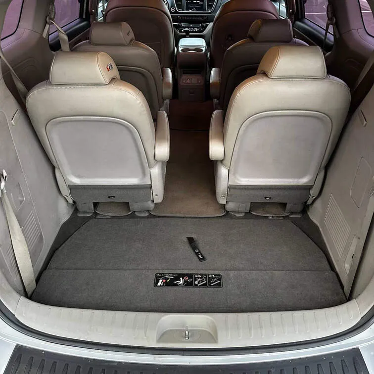 Kia Carnival 872 — фото 17