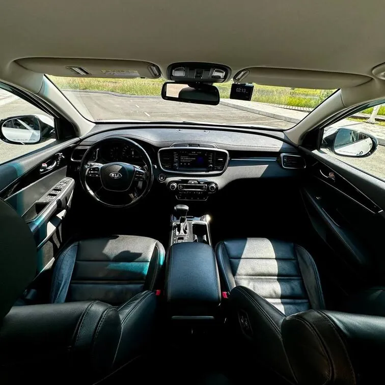 Kia Sorento — фото 18