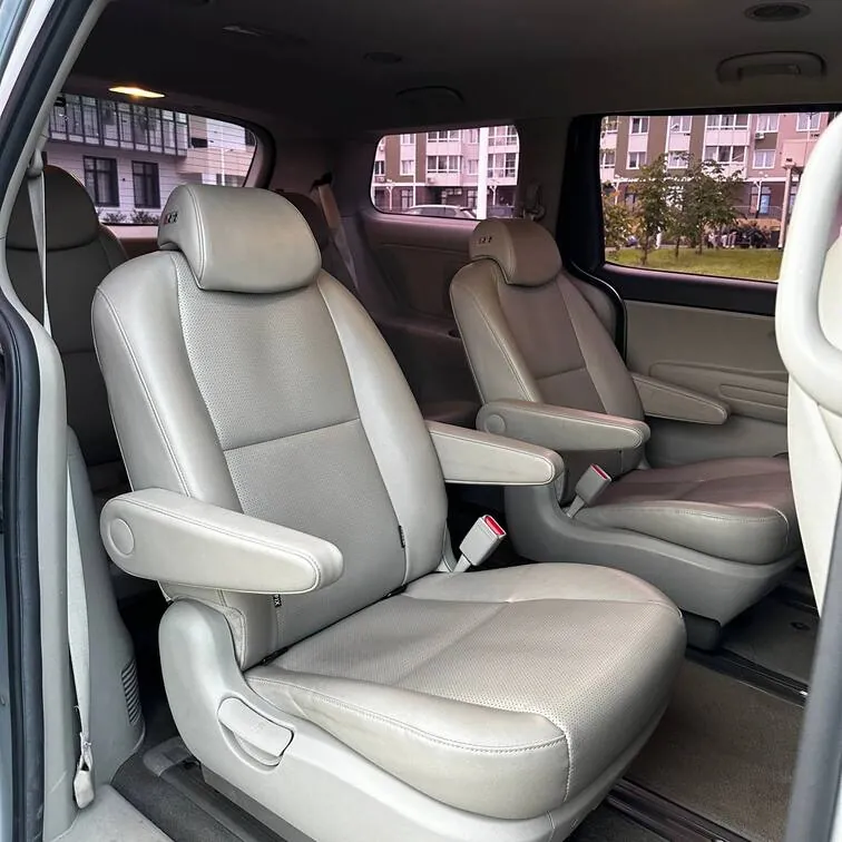Kia Carnival 872 — фото 14